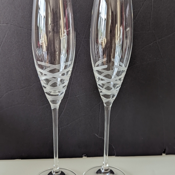 Vera Wang Wedgwood crystal champagne flutes or glasses - Picture 4 of 4